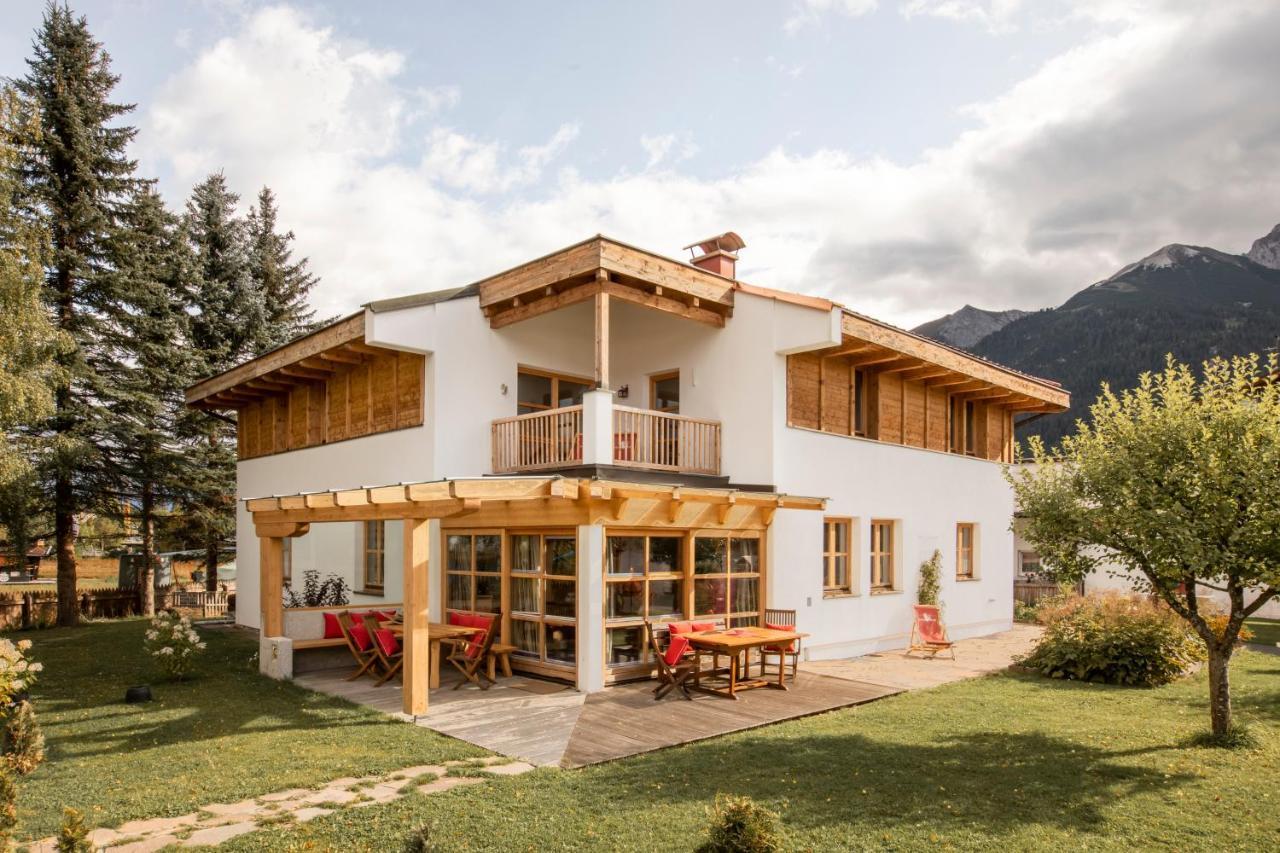 Loewen Chalets เซเฟลด์ อิน ทิโรล ภายนอก รูปภาพ