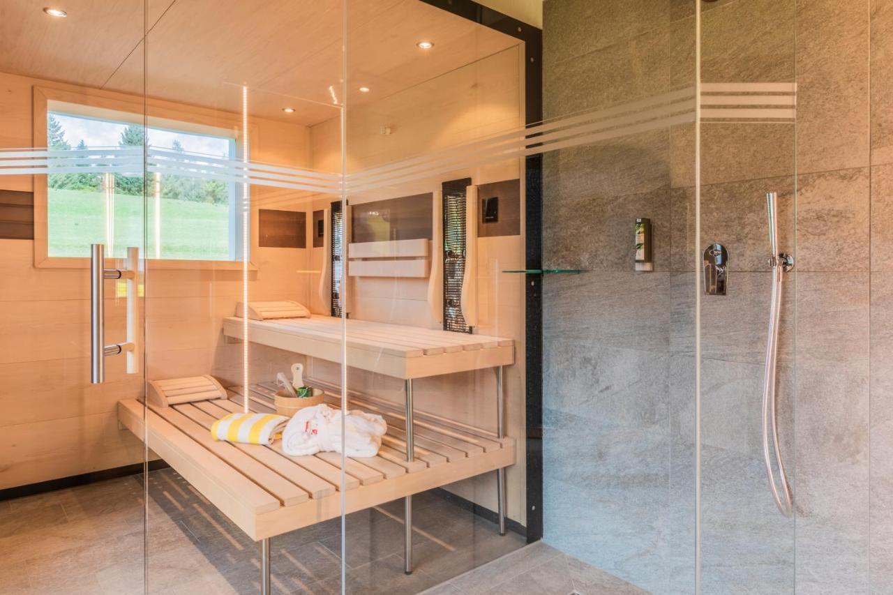 Loewen Chalets เซเฟลด์ อิน ทิโรล ภายนอก รูปภาพ