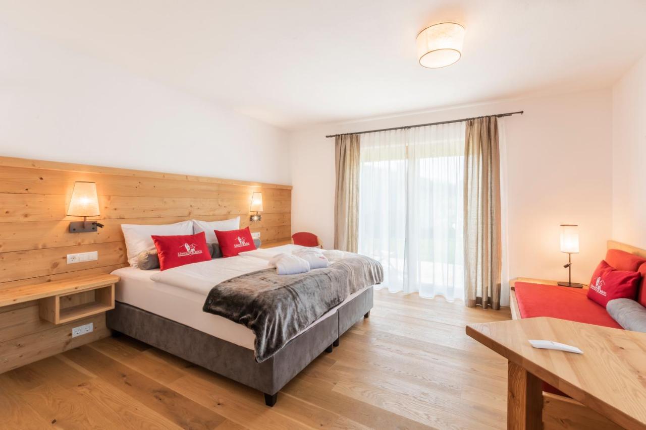 Loewen Chalets เซเฟลด์ อิน ทิโรล ภายนอก รูปภาพ