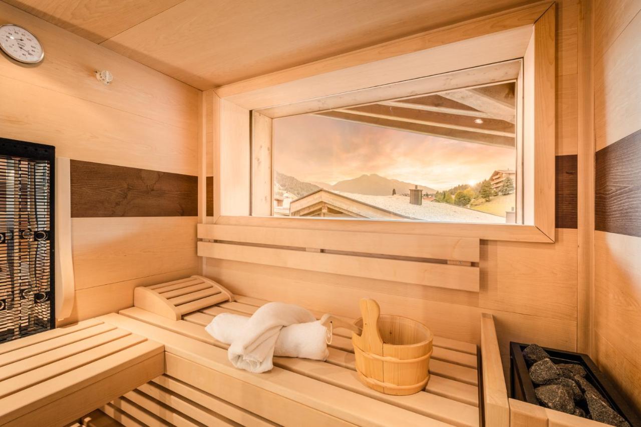 Loewen Chalets เซเฟลด์ อิน ทิโรล ภายนอก รูปภาพ
