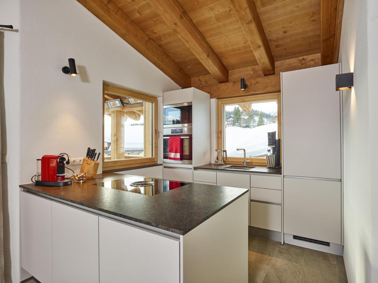 Loewen Chalets เซเฟลด์ อิน ทิโรล ภายนอก รูปภาพ
