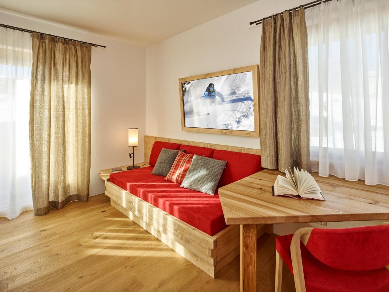 Loewen Chalets เซเฟลด์ อิน ทิโรล ภายนอก รูปภาพ